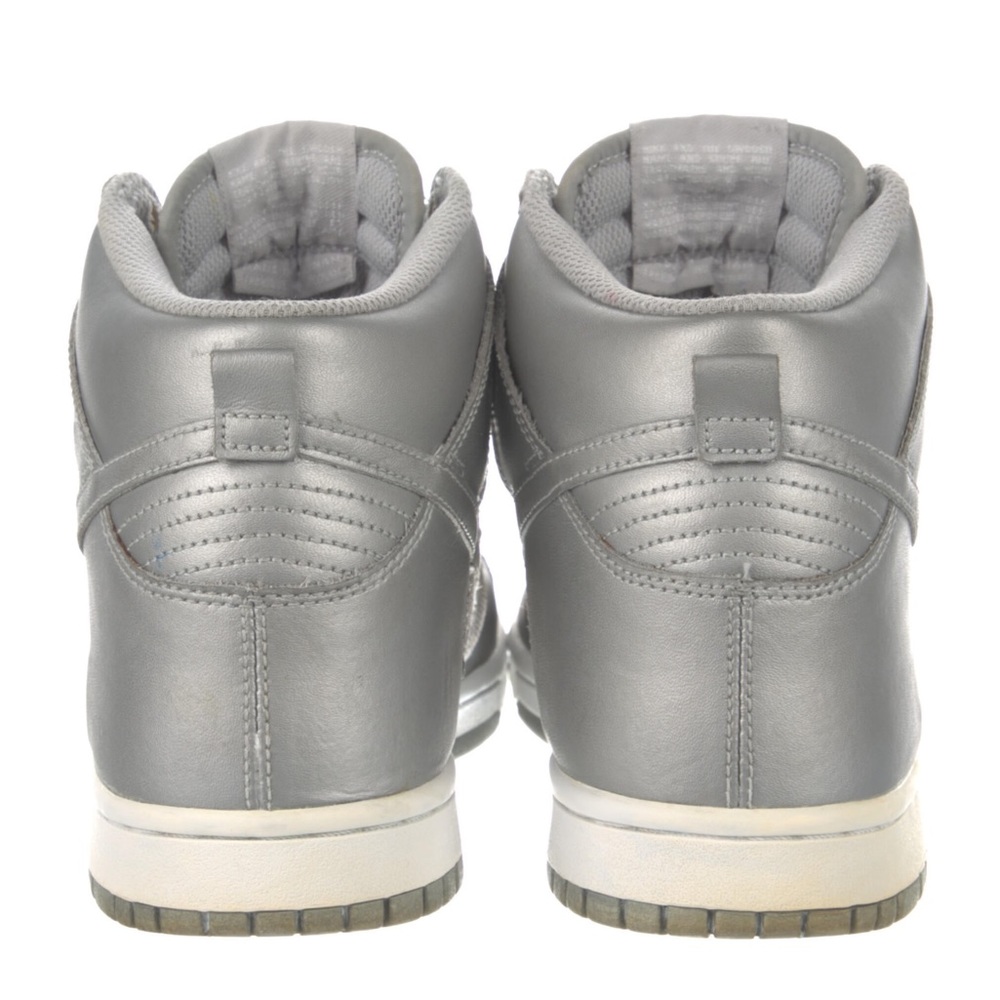 Nike - Picture 4 of 7